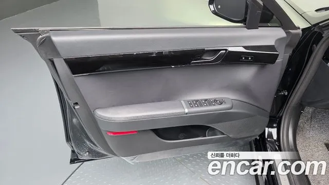 Hyundai Grandeur — Фото автомобиля 21