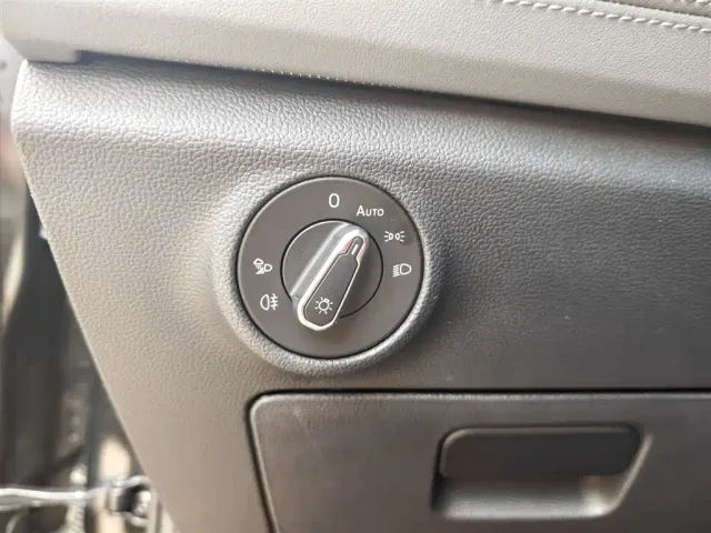 Volkswagen Sagitar — Фото автомобиля 18