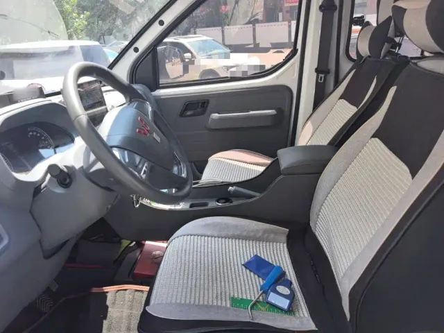 Wuling Yangguang — Фото автомобиля 7