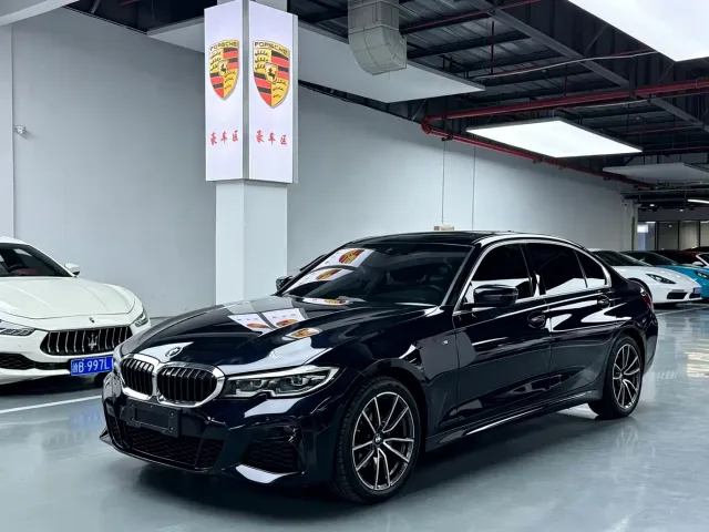 Фотография автомобиля — BMW 3 Series