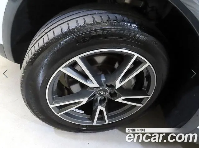Audi Q5 FY — Фото автомобиля 20