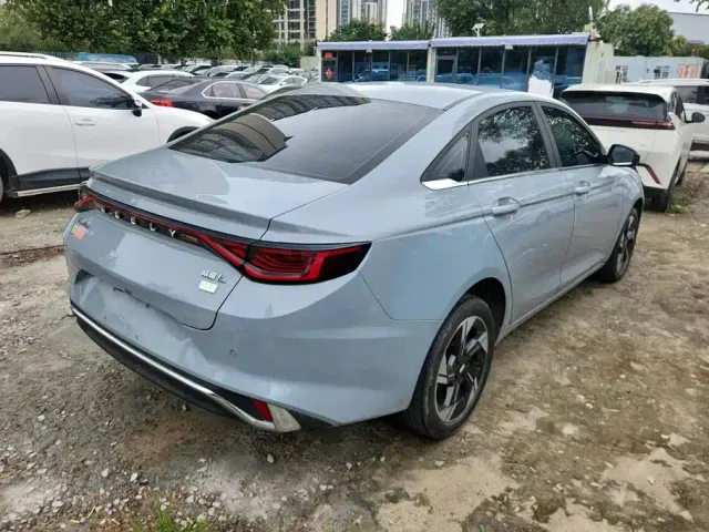 Geely Emgrand L — Фото автомобиля 3