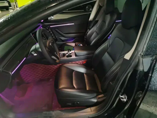 Tesla Model 3 — Фото автомобиля 16
