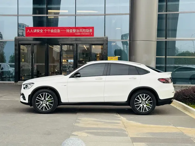 Mercedes-Benz GLC Coupe — Фото автомобиля 3