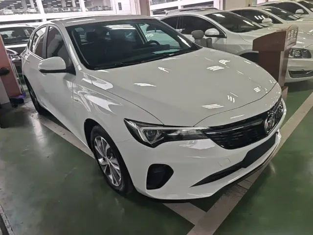 Buick Verano — Фото автомобиля 3
