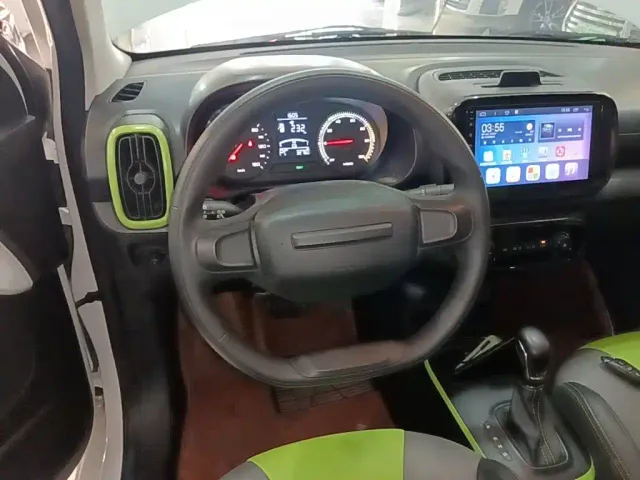 Roewe Clever — Фото автомобиля 10