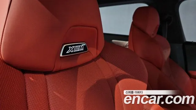 BMW XM — Фото автомобиля 30