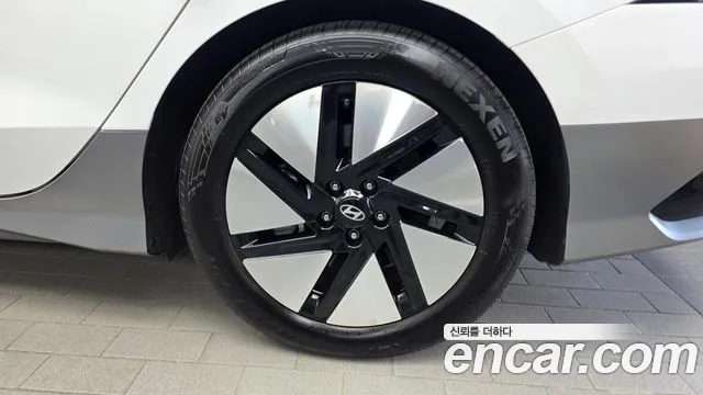 Hyundai Ioniq 6 — Фото автомобиля 6
