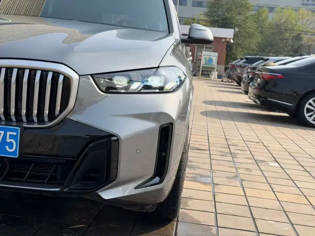 BMW X5 — Фото автомобиля 4