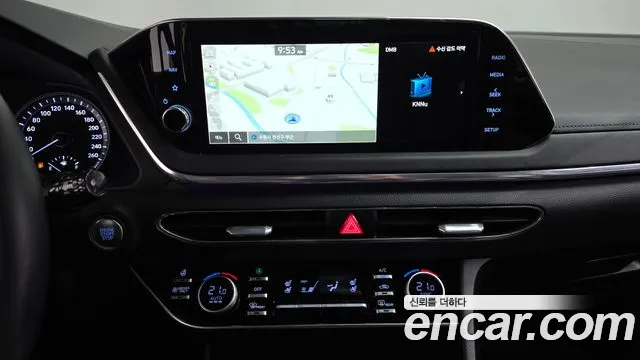 Hyundai Sonata — Фото автомобиля 10