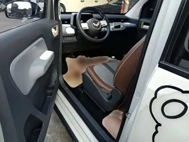 Wuling Hongguang Mini EV — Фото автомобиля 15