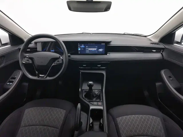 Roewe i5 — Фото автомобиля 5