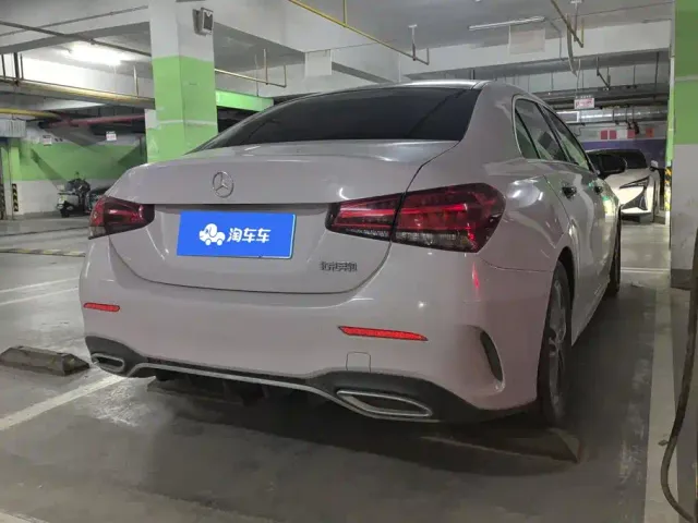 Mercedes-Benz A-Class — Фото автомобиля 3