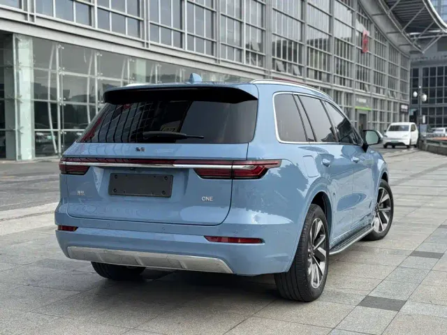 Li Auto ONE — Фото автомобиля 5