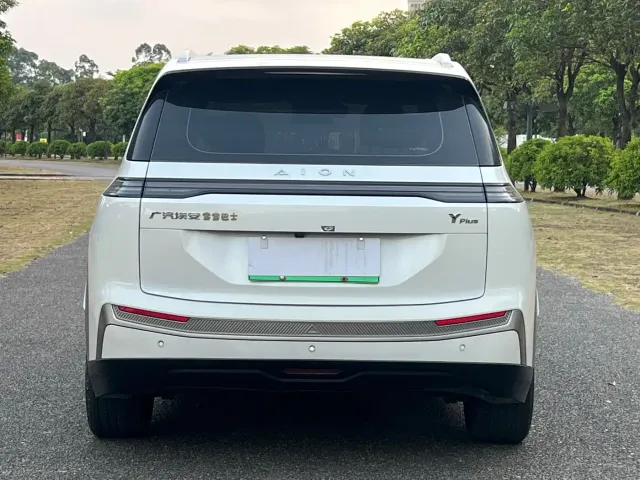 GAC Aion Y — Фото автомобиля 6