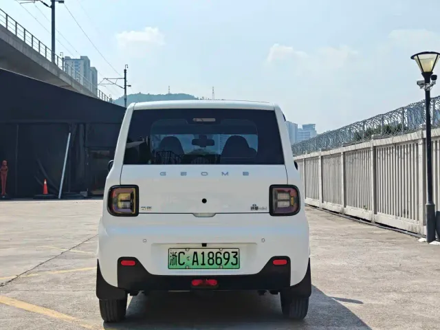 Geely Panda — Фото автомобиля 6