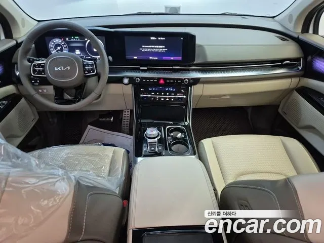 Kia Carnival Generation 4 — Фото автомобиля 15