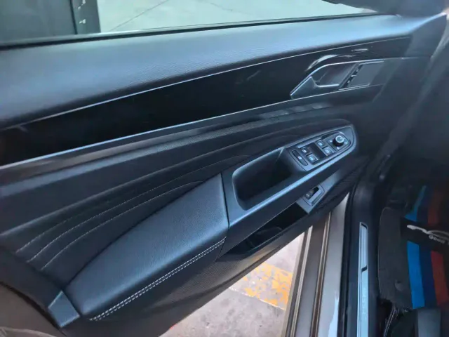 Volkswagen Passat — Фото автомобиля 7