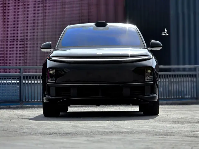 Li Auto L7 — Фото автомобиля 2