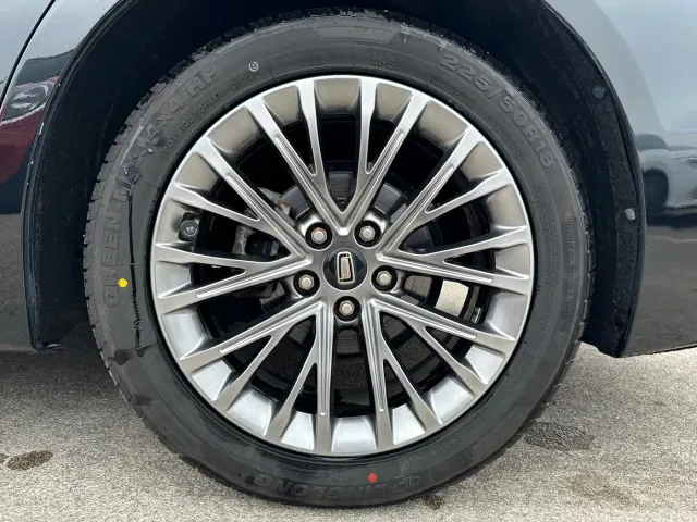 Bestune B70 — Фото автомобиля 17