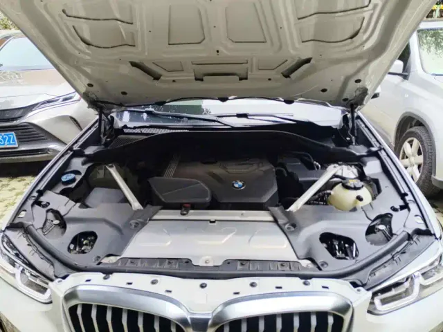 BMW X3 — Фото автомобиля 3