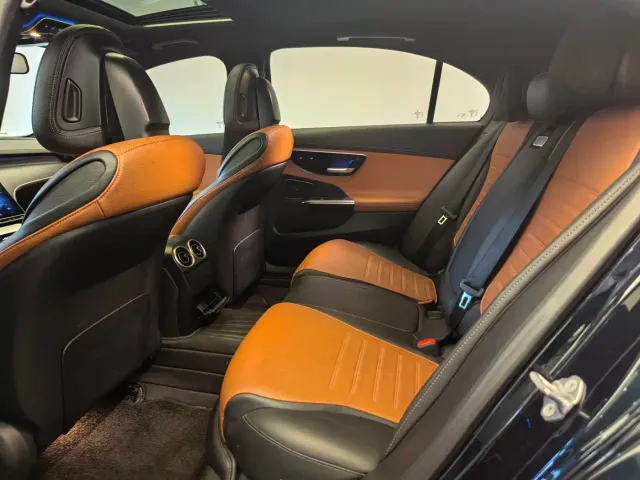 Mercedes-Benz C-Class — Фото автомобиля 3