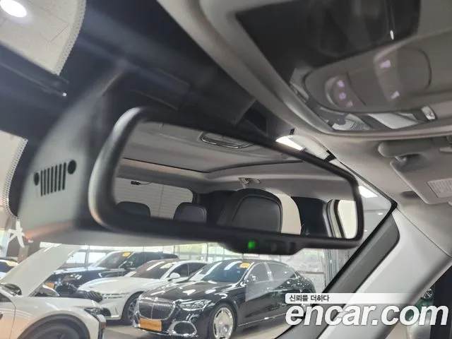 Jeep Renegade — Фото автомобиля 13