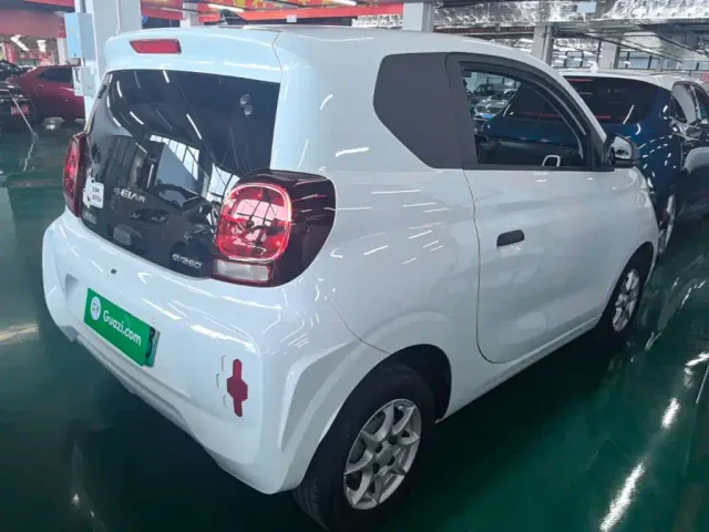 Roewe Clever — Фото автомобиля 6