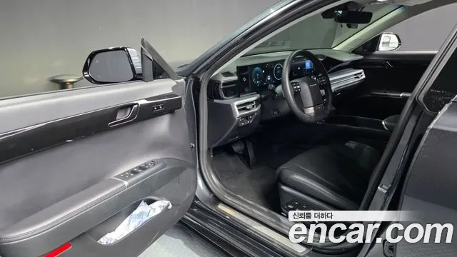 Hyundai Grandeur Grandeur (GN7) 2.5 Бензин 2WD — Фото автомобиля 10
