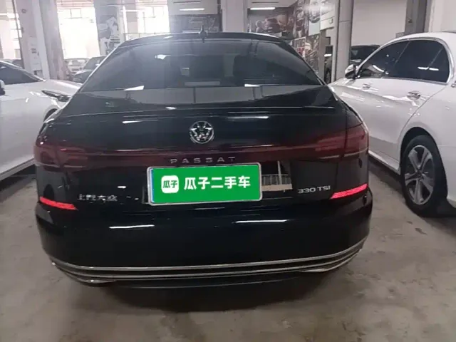 Volkswagen Passat 2023 Facelift 330TSI Starlight Elite Edition — Фото автомобиля 5