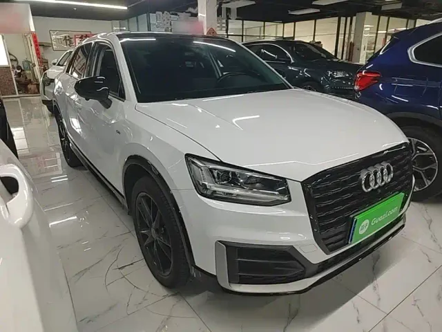 Audi Q2L — Фото автомобиля 3