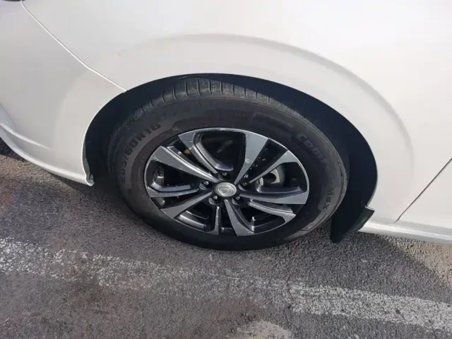 Changan Eado — Фото автомобиля 22