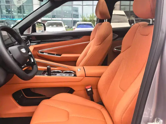 Geely Boyue — Фото автомобиля 6