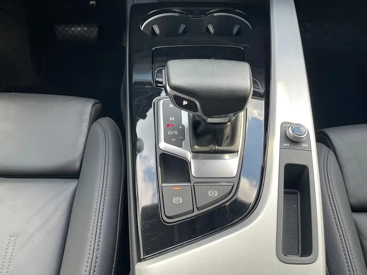 Audi Audi A5 (Import) 2023 Sportback 40 TFSI quattro Luxury Dynamic — Фото автомобиля 10
