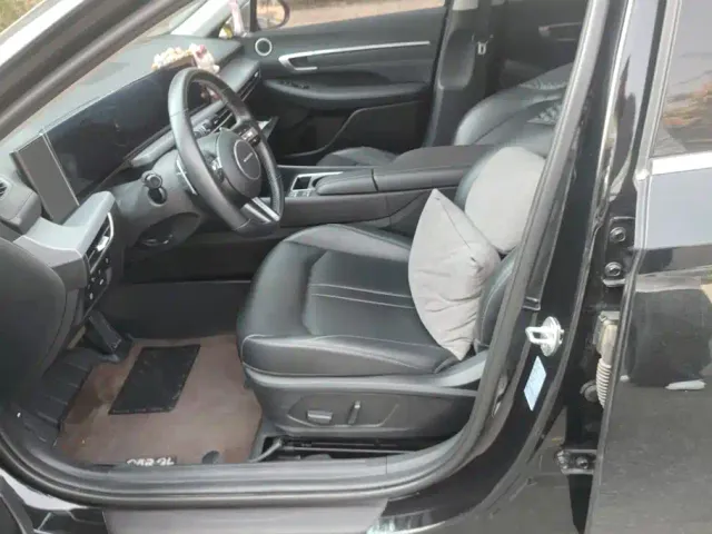 Hyundai Sonata — Фото автомобиля 9