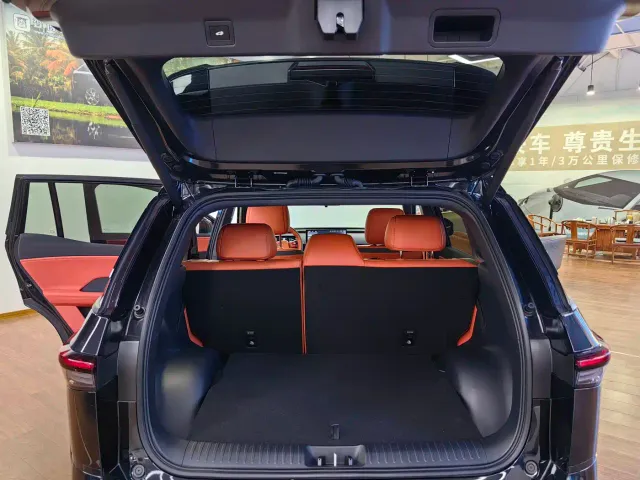 Toyota BoZhi 3X — Фото автомобиля 12