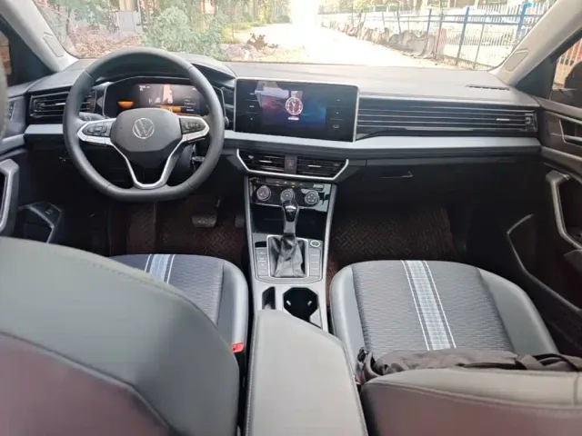 Volkswagen Sagitar — Фото автомобиля 5