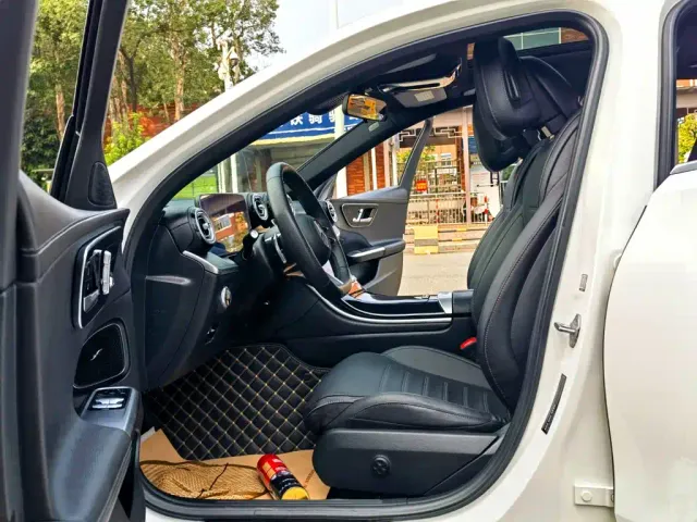 Mercedes-Benz C-Class — Фото автомобиля 9