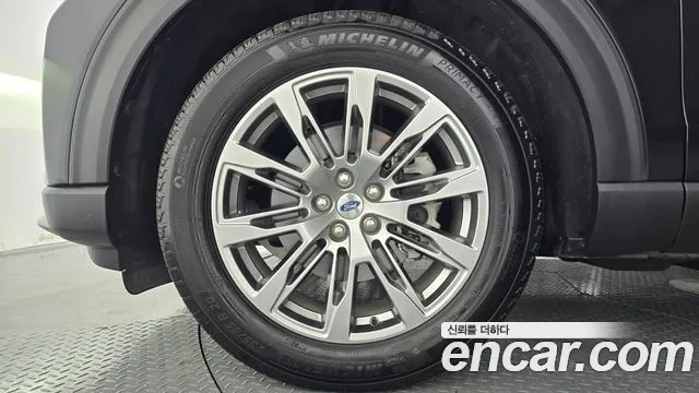 Ford Explorer — Фото автомобиля 4