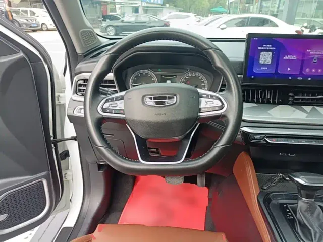 Geely Vision X6 — Фото автомобиля 10