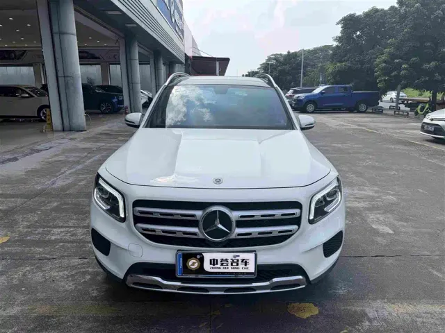 Mercedes-Benz Mercedes-Benz GLB 2022 Model GLB 200 Dynamic Edition — Фото автомобиля 2