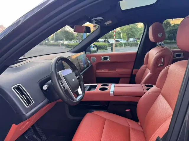 Li Auto L9 — Фото автомобиля 4
