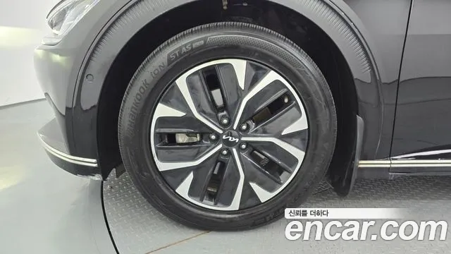 Kia EV6 — Фото автомобиля 5