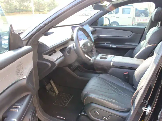 Changan Qiyuan Q07 — Фото автомобиля 14