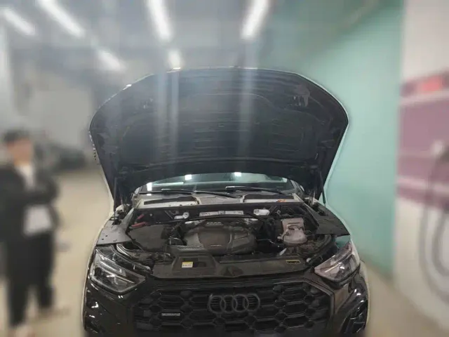 Audi Q5L — Фото автомобиля 3