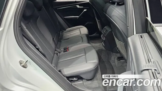 Audi Q5 45 TFSI quattro Premium — Фото автомобиля 26