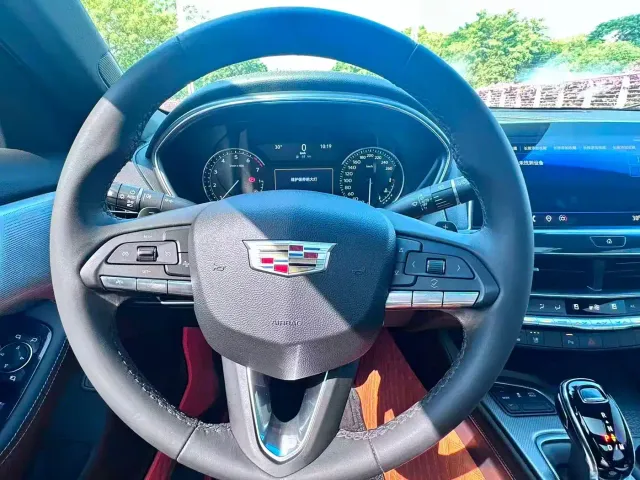 Cadillac CT5 — Фото автомобиля 16