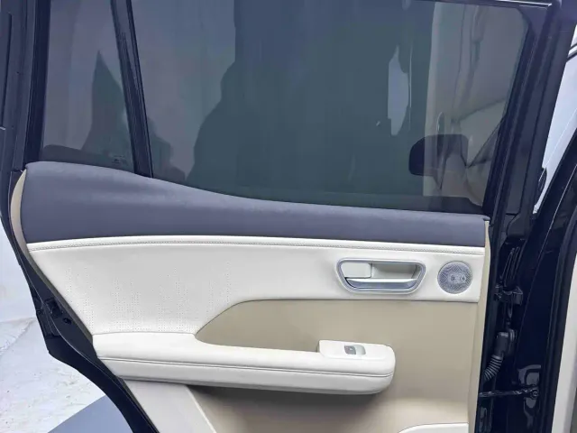 Toyota BoZhi 3X — Фото автомобиля 30