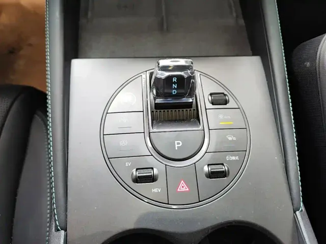 BYD Seal 06 — Фото автомобиля 13