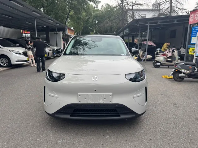 Leapmotor A10 — Фото автомобиля 2